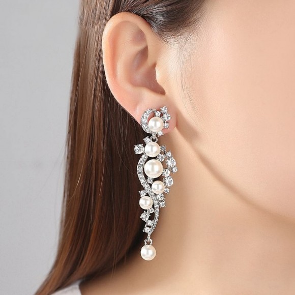 Свадебный набор украшений Жемчужина: серьги и браслет Свадебный набор украшений Жемчужина: серьги и браслет