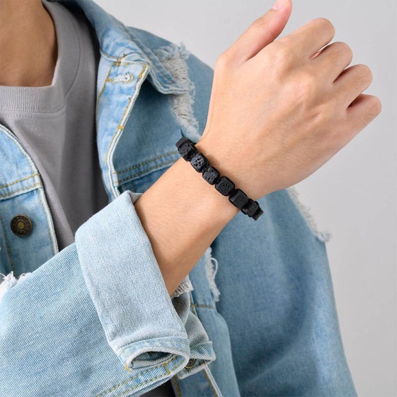 Браслет із лавового каменю Кубик на затяжці Браслет із лавового каменю Кубик на затяжці