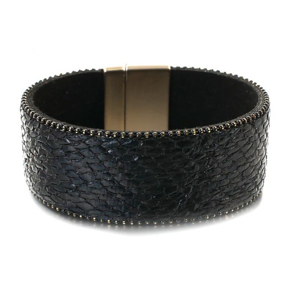Жіночий шкіряний браслет.