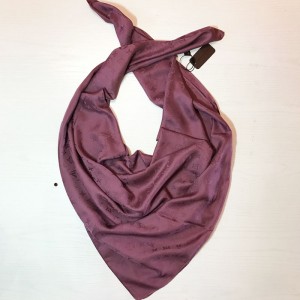 Платок шелковый Louis Vuitton  Платок шелковый Louis Vuitton