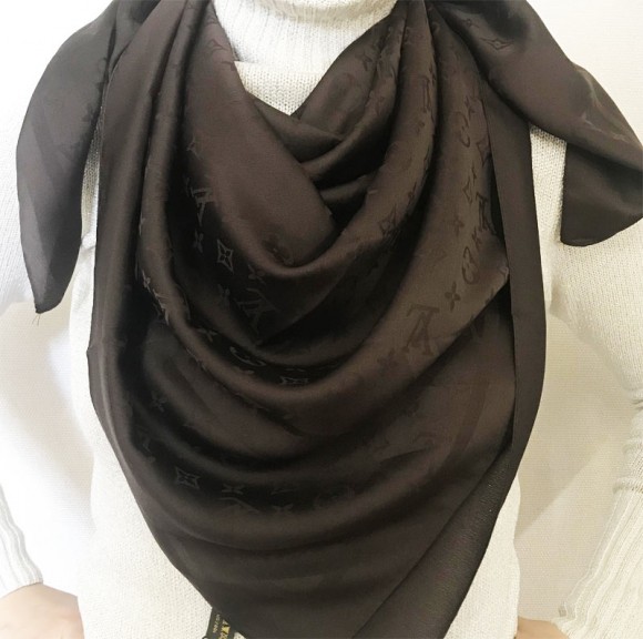 Платок шелковый Louis Vuitton Платок шелковый Louis Vuitton