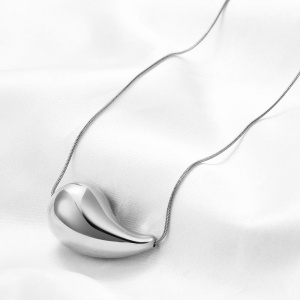 Кулон капля