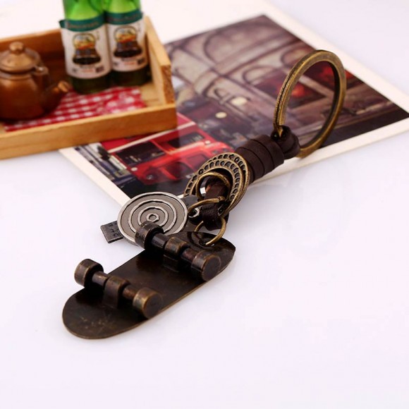 Брелок для ключів Скейт Брелок для ключів Скейт