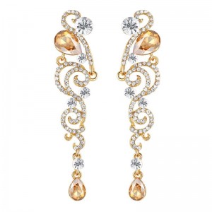 Серьги с кристаллами Завиток Серьги с кристаллами Завиток