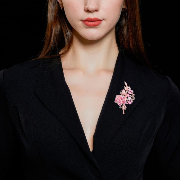 Елітна брошка Розкішна композиція Елітна брошка Розкішна композиція