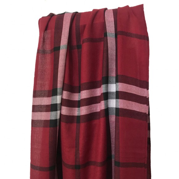 Шарф у клітку у стилі Burberry Шарф у клітку у стилі Burberry