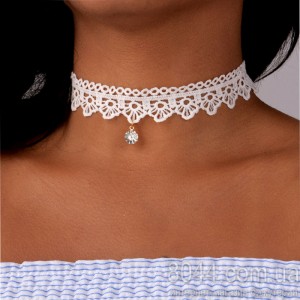 Чокер мереживний Асу білого кольору Чокер мереживний Асу білого кольору