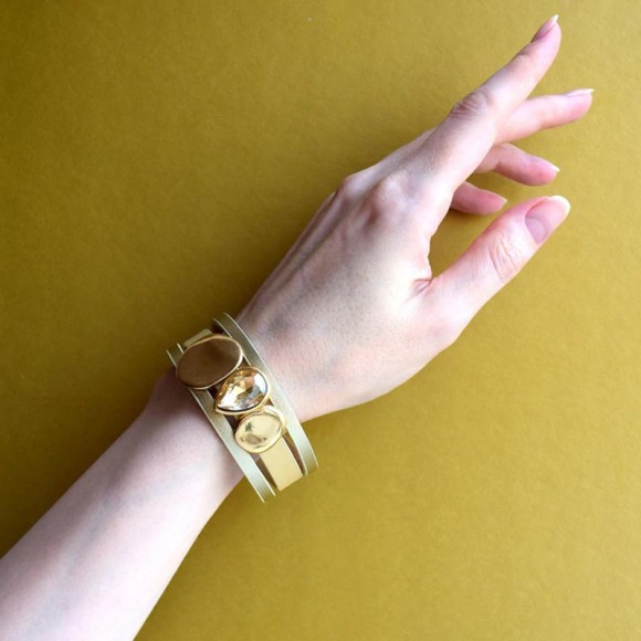 Женский кожаный браслет Модерн