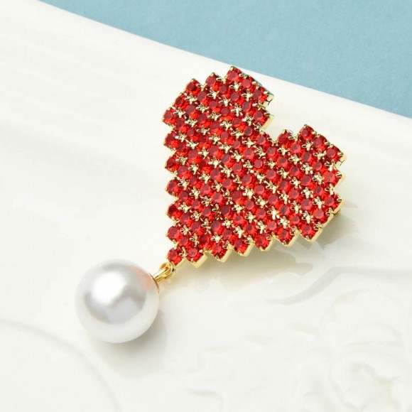 Брошка Серце з кристалами та підвіскою Брошка Серце з кристалами та підвіскою