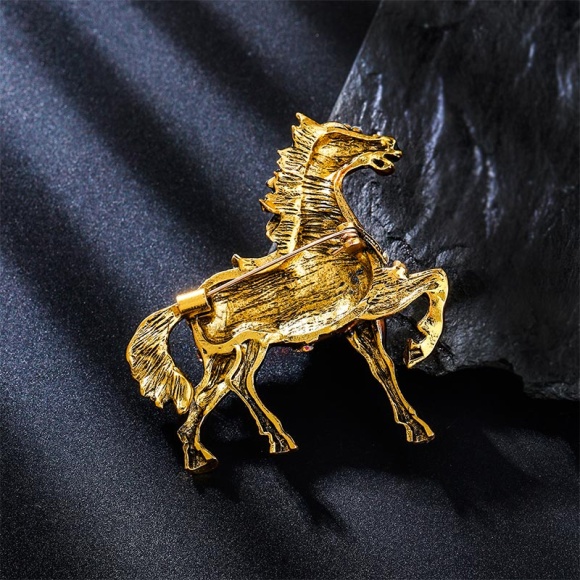Брошь Лошадь элегант. Символ 2026 года