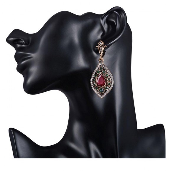 Набір прикрас Джемре: кулон, сережки