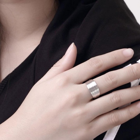 Кольцо посеребрённое Струнка