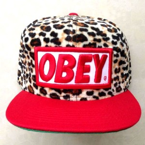 Кепка з прямим козирком Obey Леопардова Кепка з прямим козирком Obey Леопардова