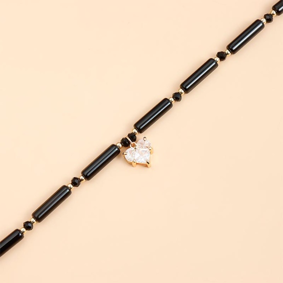 Чокер с подвеской сердце Чёрное сияние