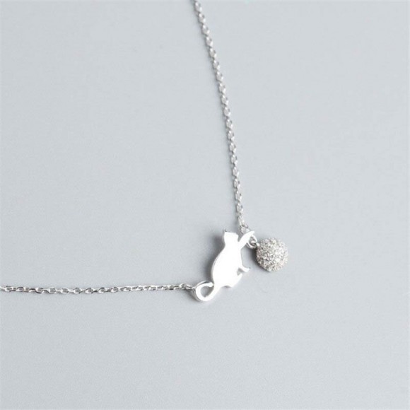 Ланцюжок на шию Кішка з клубком Ланцюжок на шию Кішка з клубком