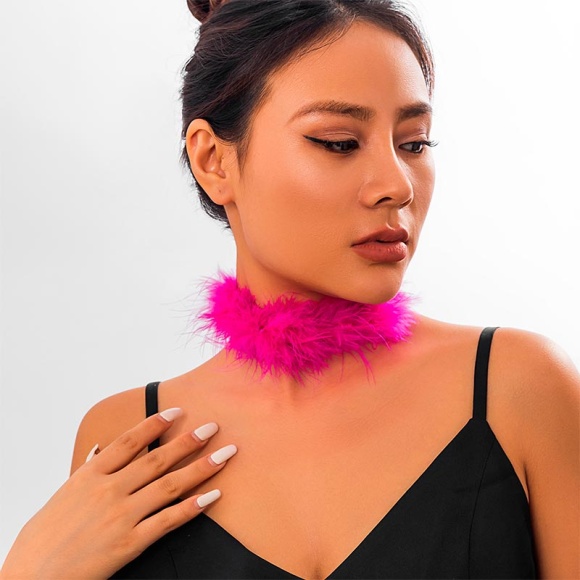 Чокер из перьев Чокер из перьев