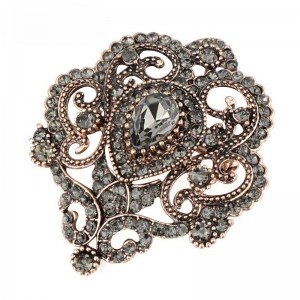 Брошь с камнями Бегюм Брошь с камнями Бегюм