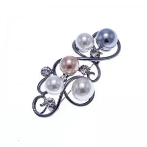 Брошь завиток с бусинами Брошь завиток с бусинами