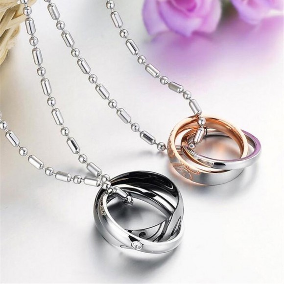 Парный кулон для влюбленных из стали Love