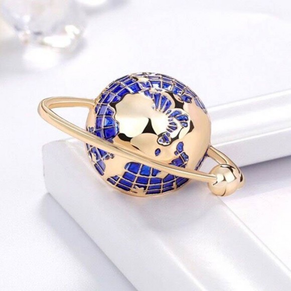 Брошь планета Земля со спутником Брошь планета Земля со спутником