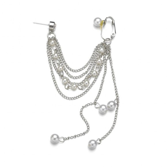 Кафф з ланцюжками та намистинами Кафф з ланцюжками та намистинами