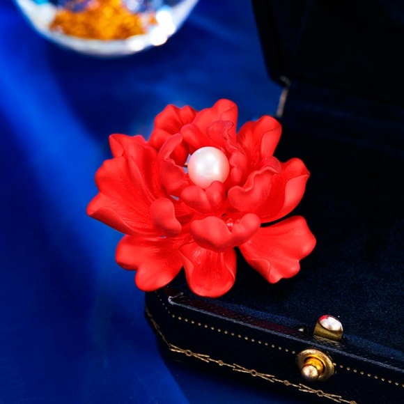 Брошка Імператорська півонія Брошка Імператорська півонія