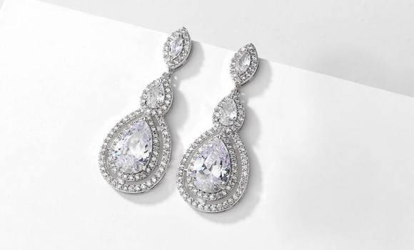 Весільні сережки-підвіски з цирконом