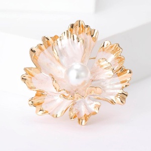 Брошка прекрасна Квітка з перлиною Брошка прекрасна Квітка з перлиною
