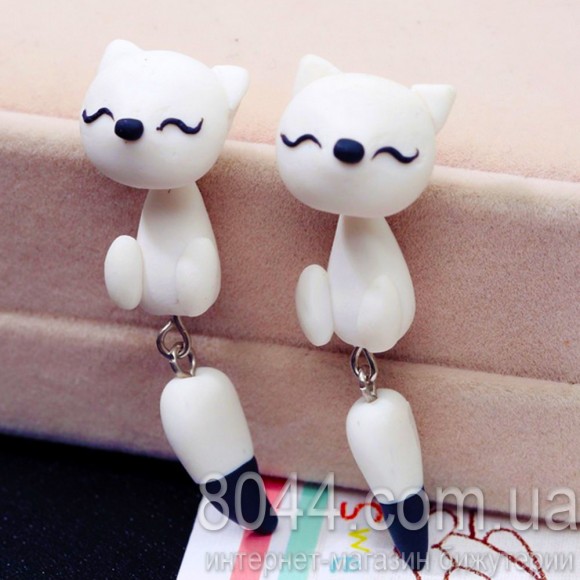 Сережки гвоздики Біла лисиця