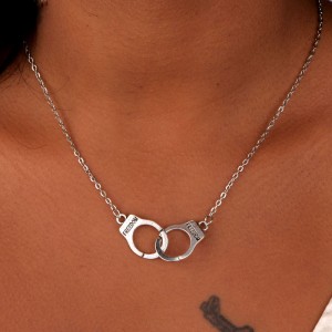 Кулон с цепочкой Наручники