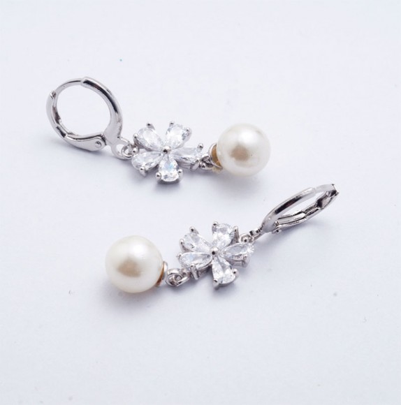 Серьги с жемчугом Цветочек