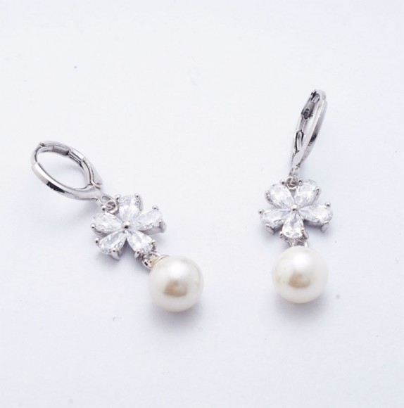 Серьги с жемчугом Цветочек