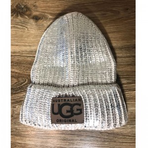Шапка с напылением Ugg Шапка с напылением Ugg