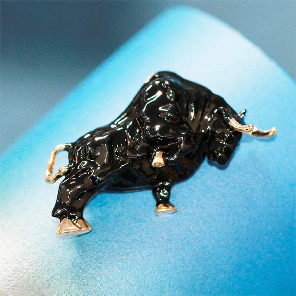 Брошь сильный испанский бык