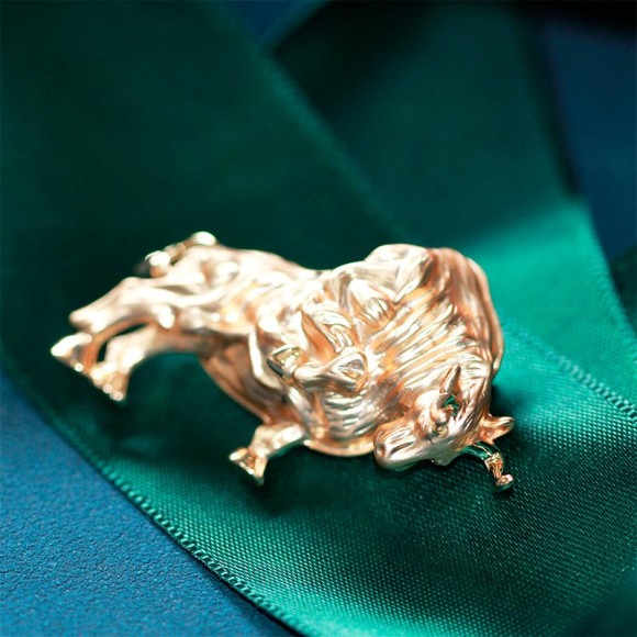 Брошь сильный испанский бык