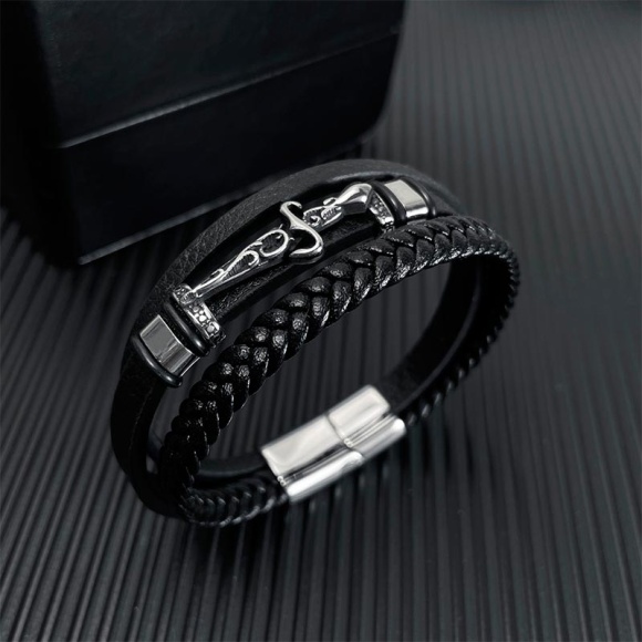 Чоловічий шкіряний браслет Кінжал