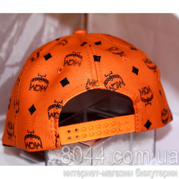 Кепка с прямым козырьком снепбек MCM 