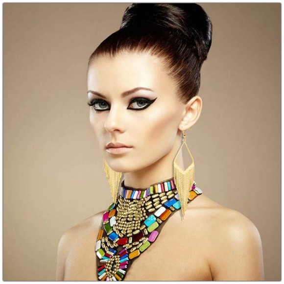 Довгі сережки Клеопатра