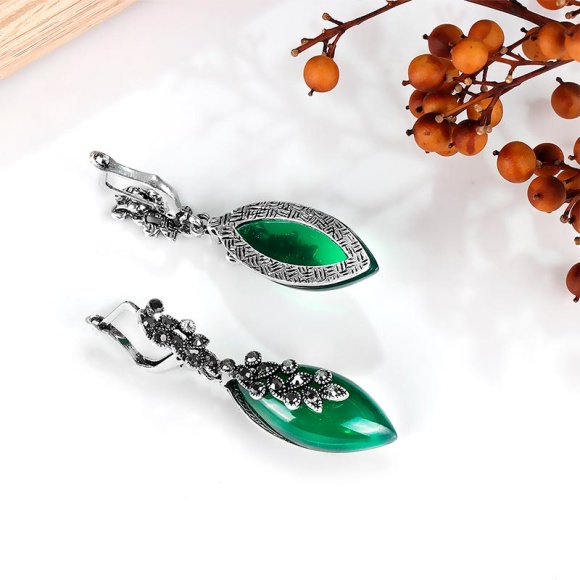 Сережки зелена крапля