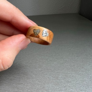 Кільце з дерева Серце Кільце з дерева Серце