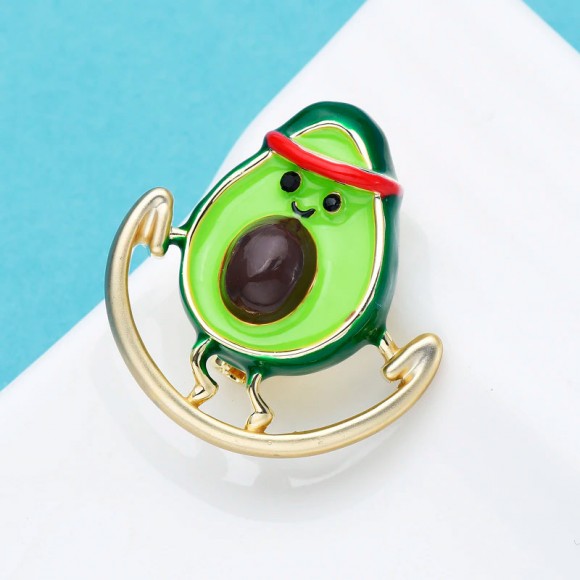 Брошка авокадо на скакалці