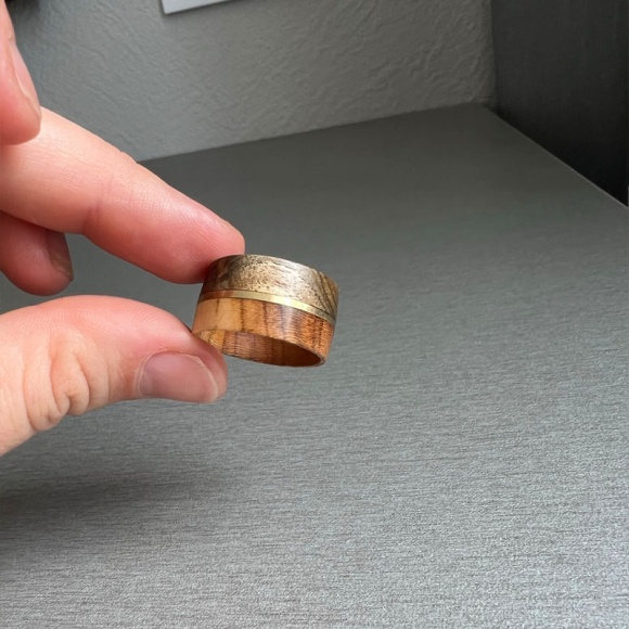 Кільце із дерева Оптима Кільце із дерева Оптима