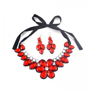 Набор украшений блеск: колье, серьги