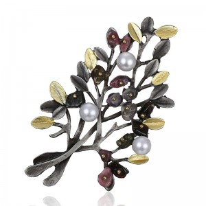 Брошь с натуральными камнями Веточка Брошь с натуральными камнями Веточка