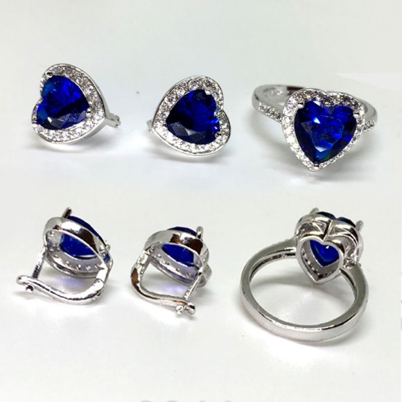 Набор украшений: серьги и кольцо Сердце синего цвета