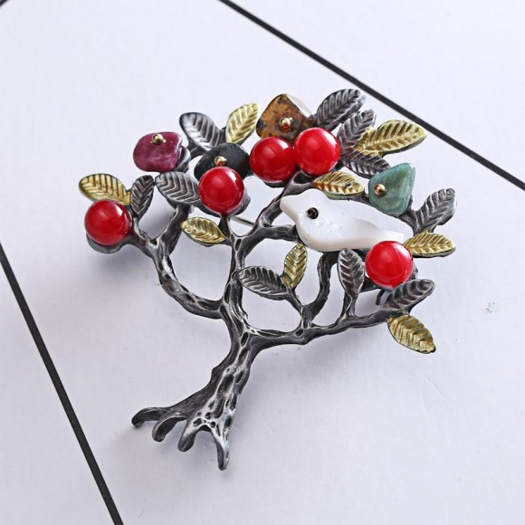 Брошь с натуральными камнями Дерево Брошь с натуральными камнями Дерево