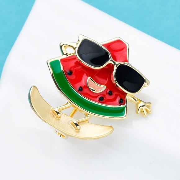 Брошь долька Арбуза в очках Брошь долька Арбуза в очках