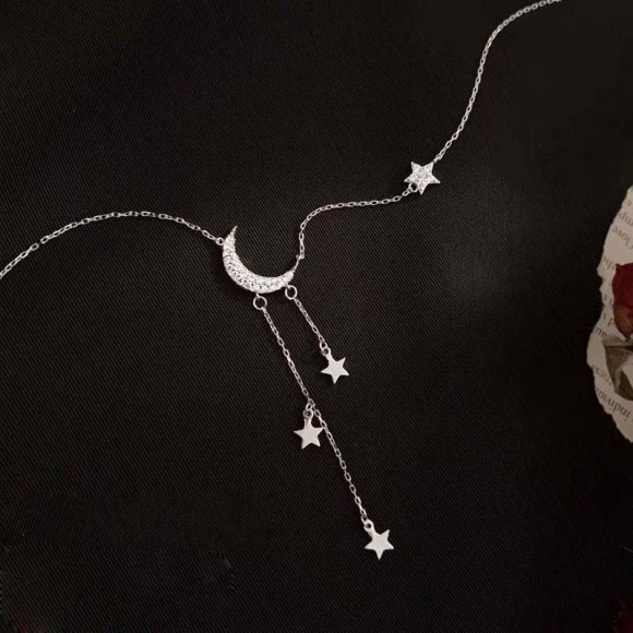 Цепочка на шею полумесяц и звезды