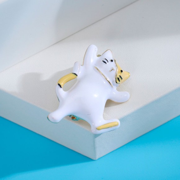 Брошь игривый котик Брошь игривый котик