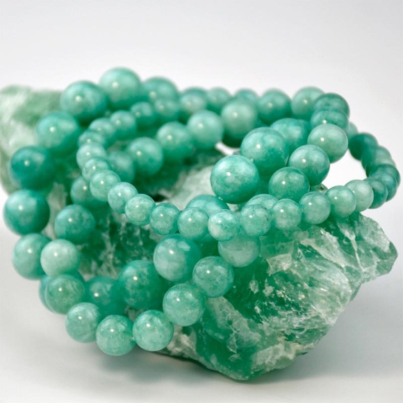 Браслети з нефриту